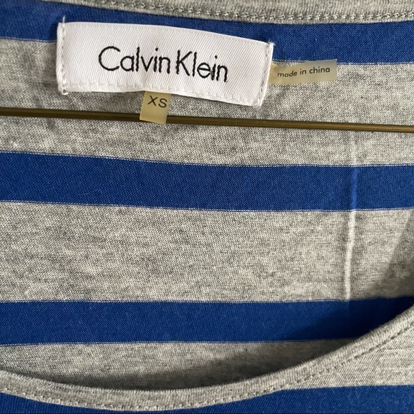 Calvin Klein short sleeved top - Picture 4 of 5